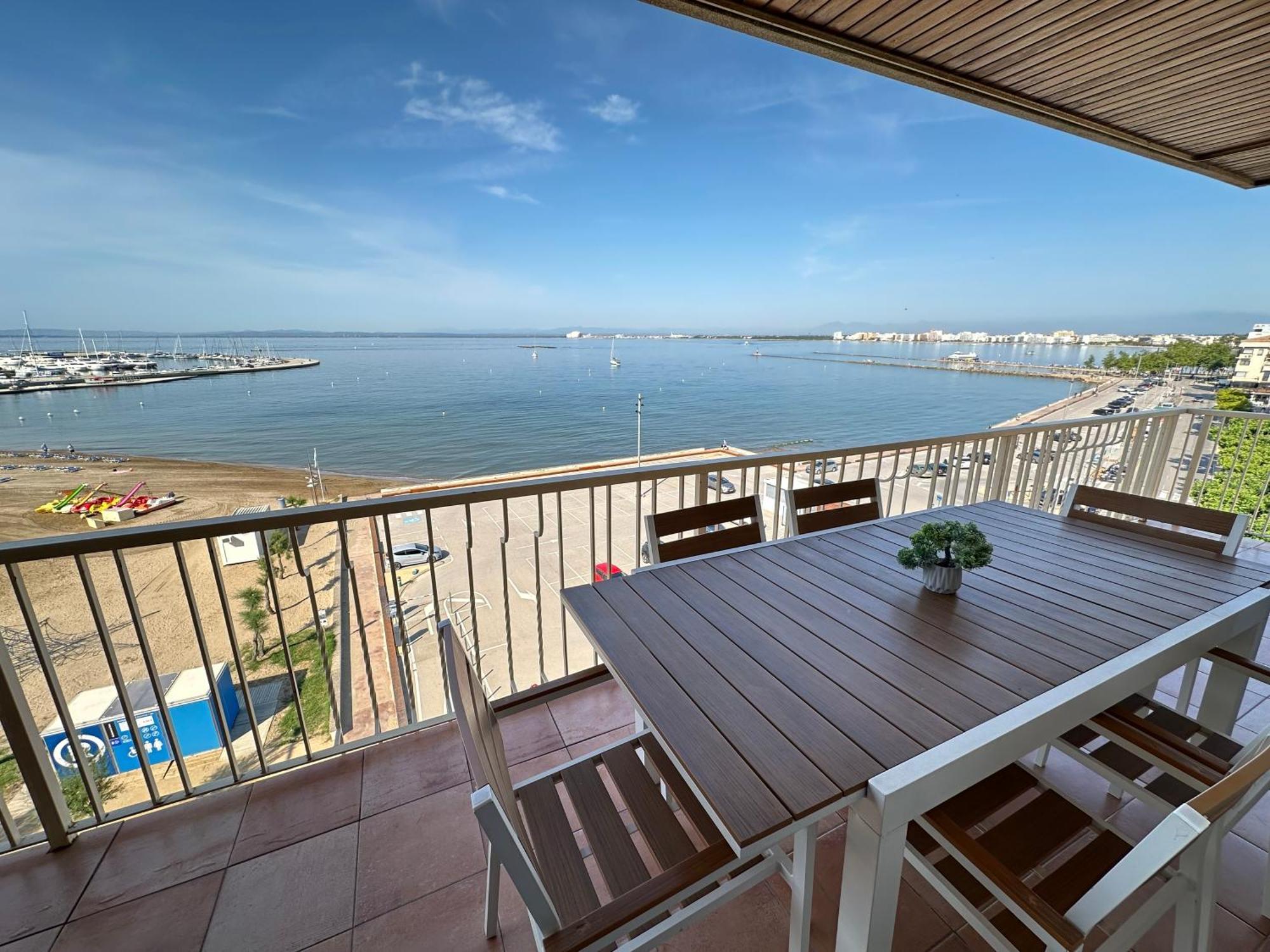 Agi Avenida Apartments Росас Экстерьер фото