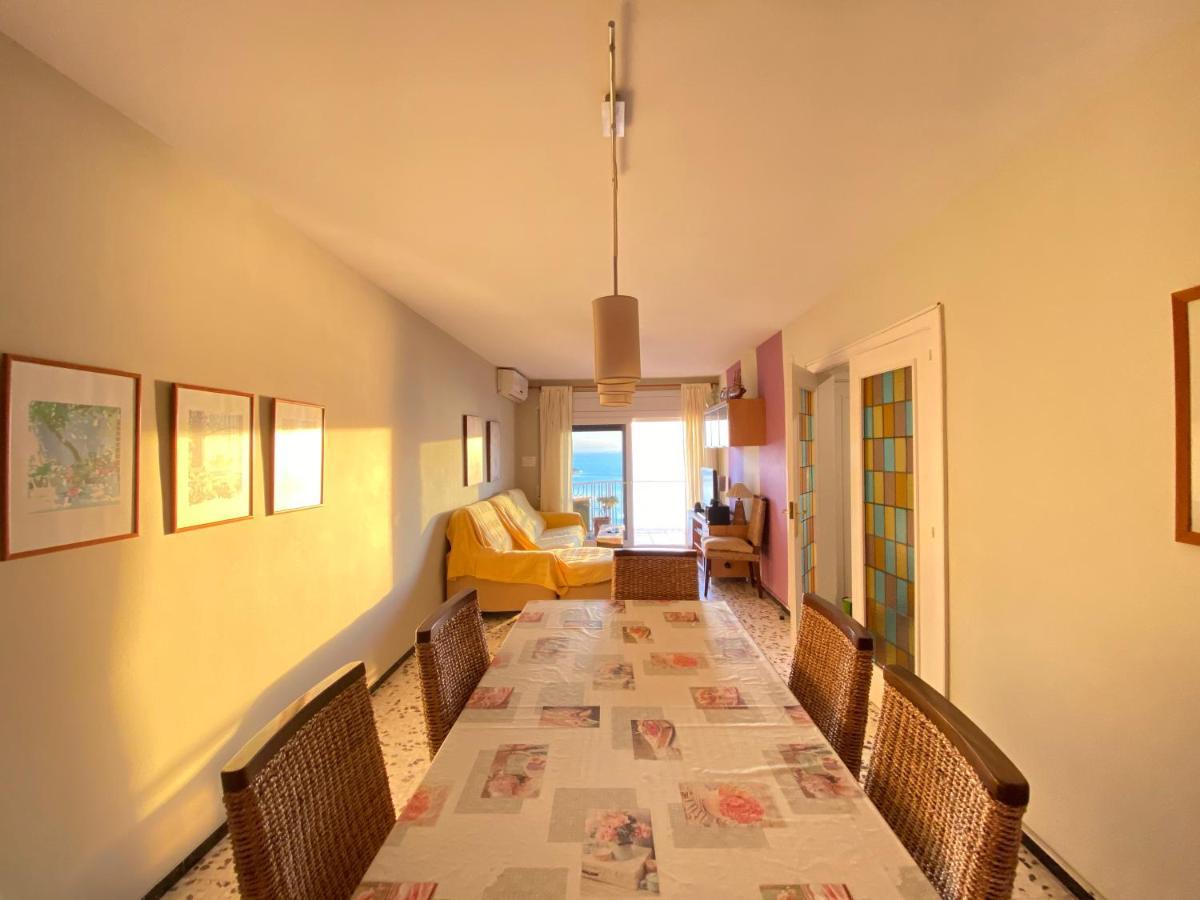 Agi Avenida Apartments Росас Экстерьер фото