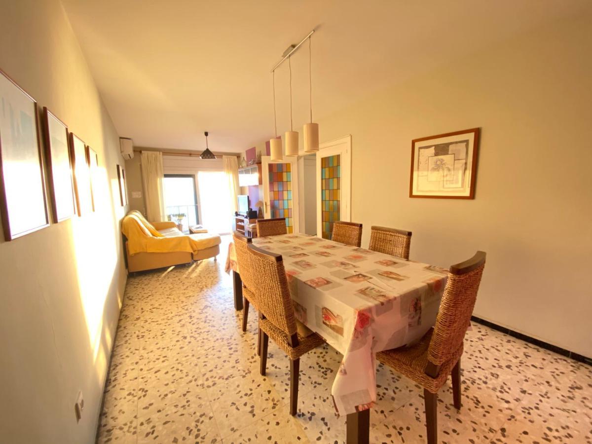 Agi Avenida Apartments Росас Экстерьер фото